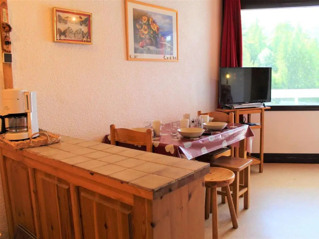 Appartement Vars, 1 pièce, 4 personnes - FR-1-330B-38