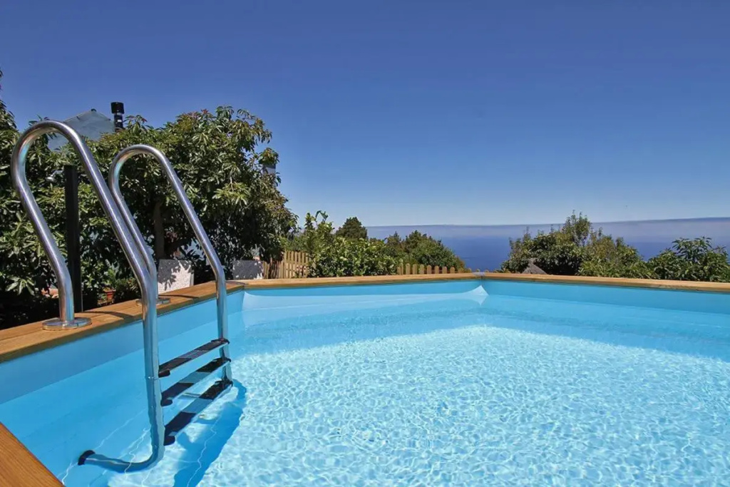 Casa Rosales with Pool & Wifi