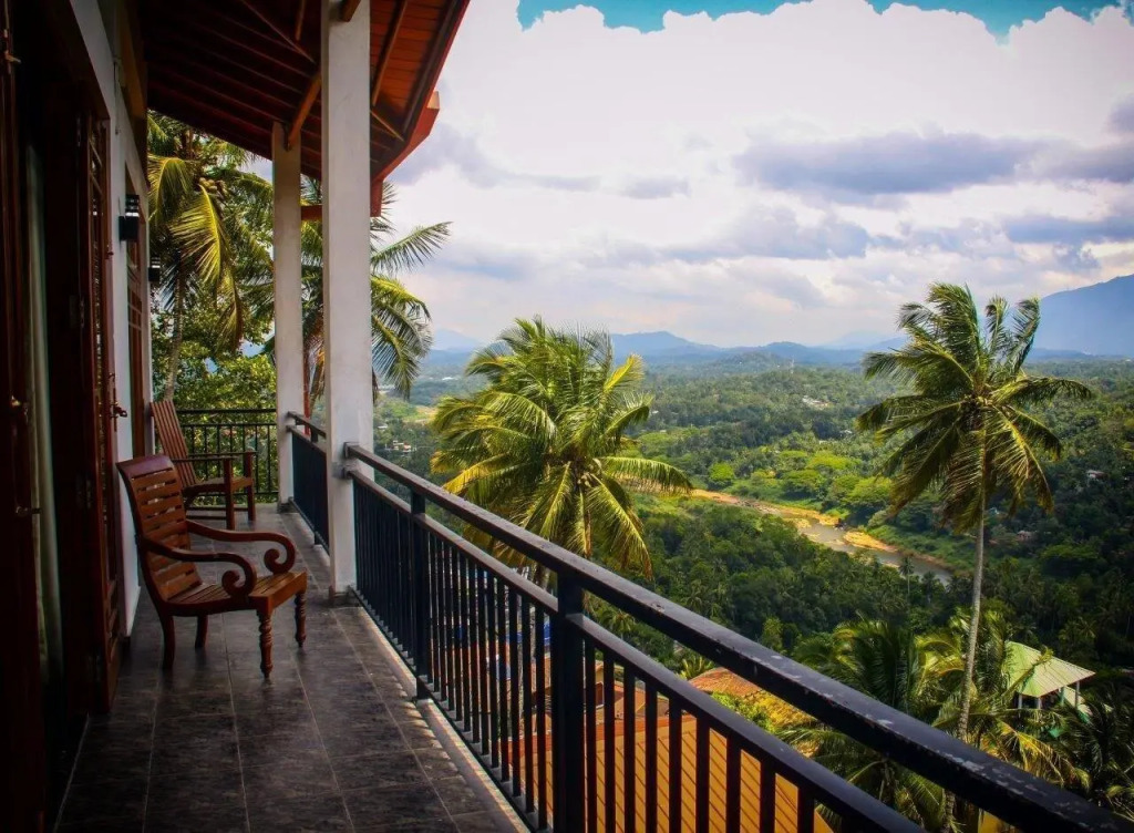 Serenity Hill Oasis
