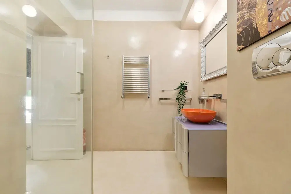 Monserrato Design Apartment in Navona