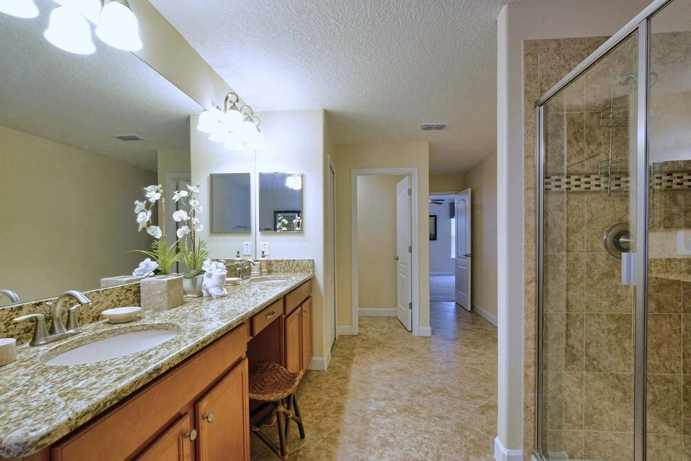 Luxurious 6BD Pool Home With Best Resort Amenities! Two Master Suites and Big Pool Area! - #6pp917