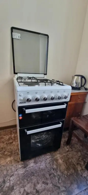 Kvartira na Lakoba 2