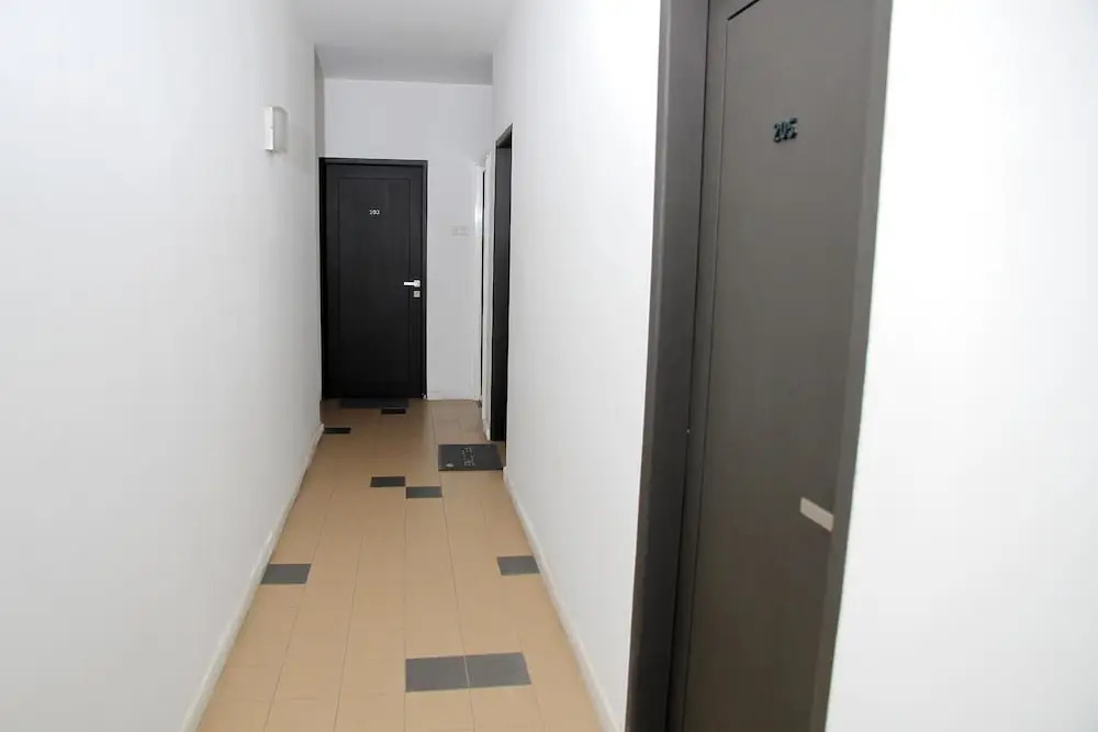 OYO 1098 Rego Hotel