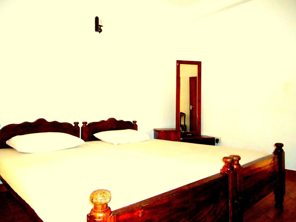 Paradise Inn