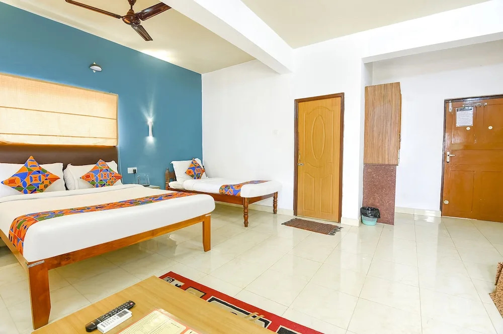 FabHotel Benz Destination - 700m Candolim Beach