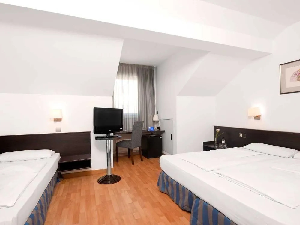 Mate Dependance Hotel