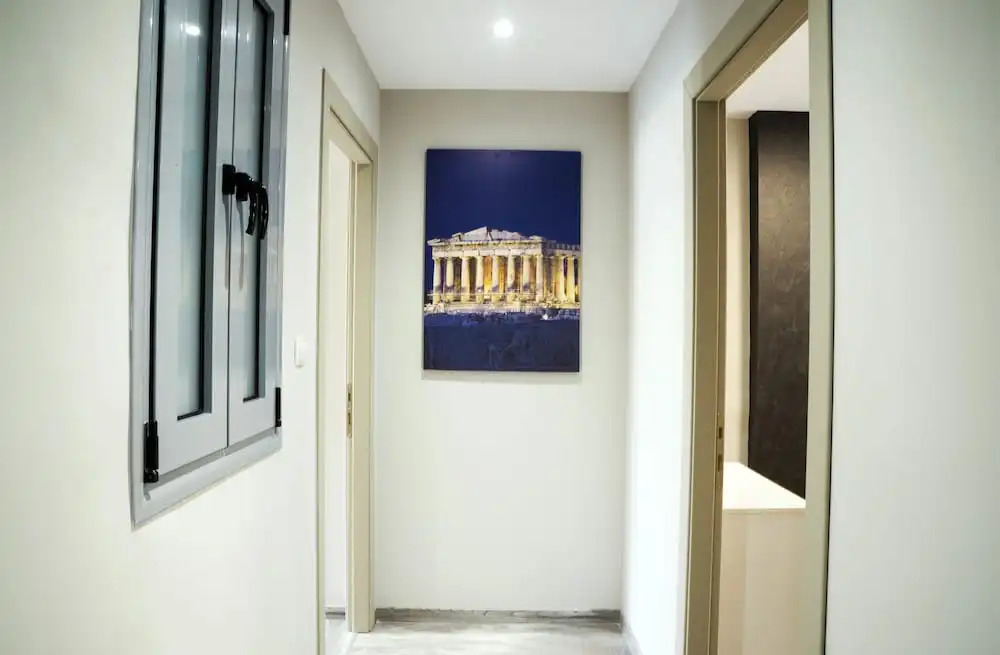 Athens apartment near museum