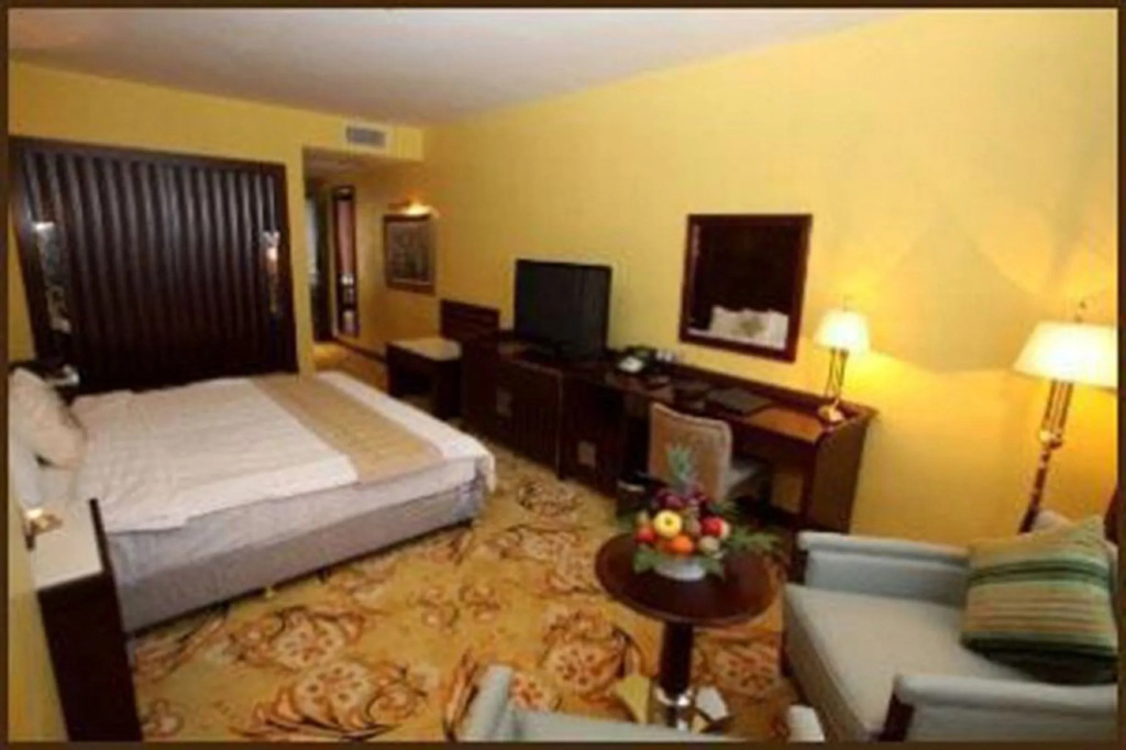 Oasis Hotel