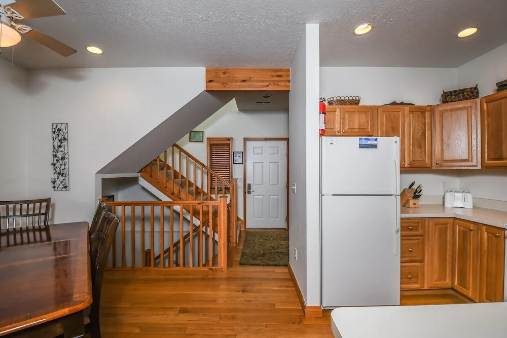 Cedar Creek 4 Bedroom Townhome #14