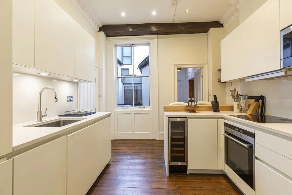 Altido Homely 2-Bed Flat W/ Private Courtyard In Bloomsbury