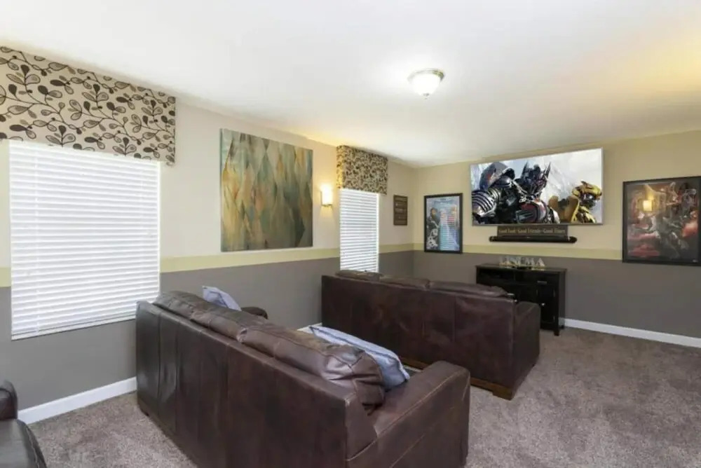 1400 Stunning 8bed with amazing game room