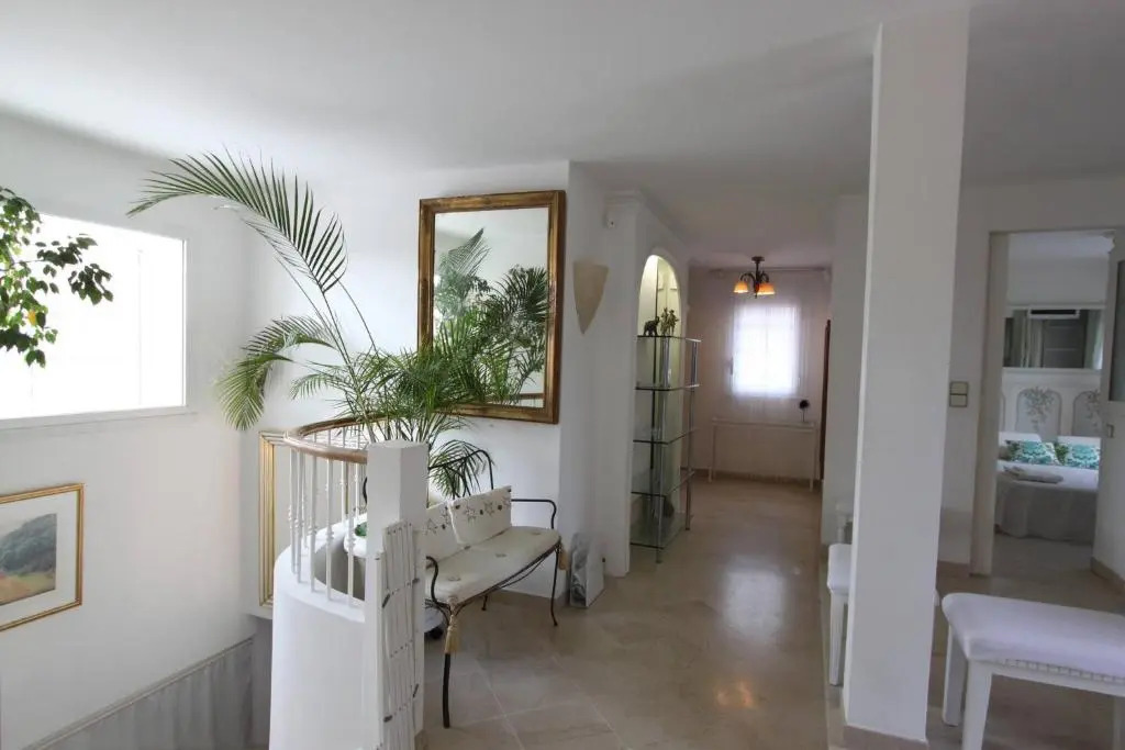 Juan Les Pins Near Cannes Beaches 18-20 Guests