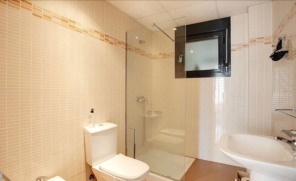 Two Bedrooms Apartment with Sea View