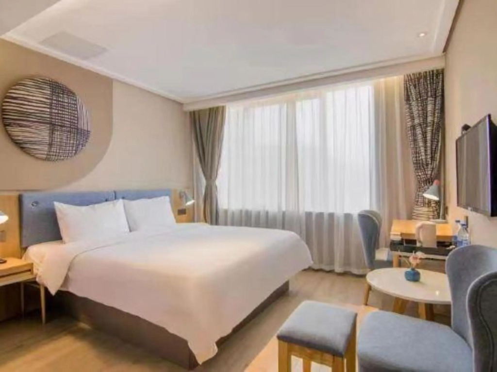 Home Inn Huayi Select Hotel (Shaoxing Shangyu Renmin Bridge Pedestrian Street Branch