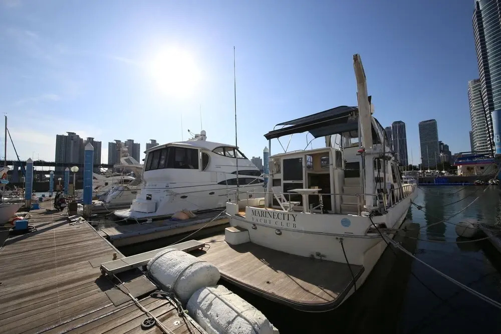 Marine City Yacht Club Stay