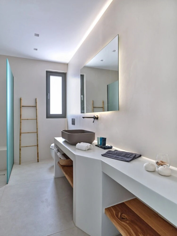 Luxury Villa Serenely