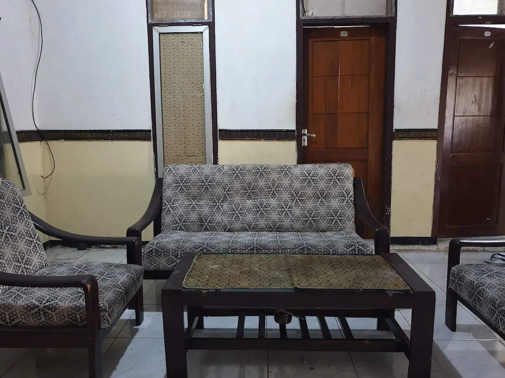 OYO Life 92622 Jatiluhur Kost Syariah