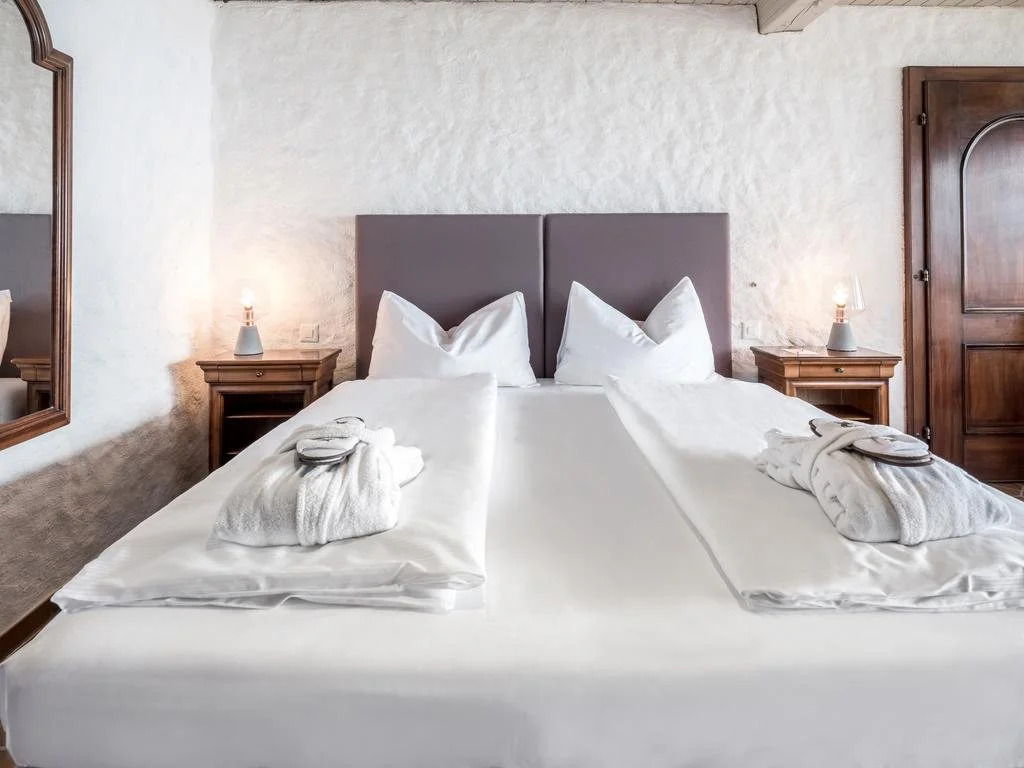 Swiss-Chalet Merlischachen - Historik Chalet-Hotel Lodge
