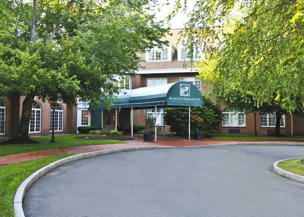 Avon Old Farms Hotel