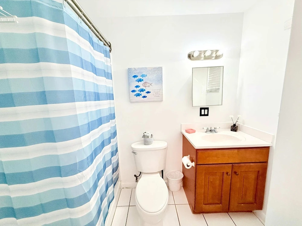 Hollywood Boardwalk Studio Fully Equipped Kitchen