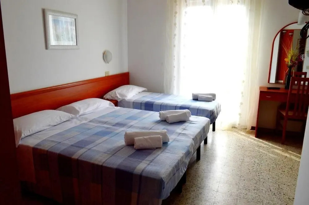 New Hotel Cirene Room Quadriple With Breakfast