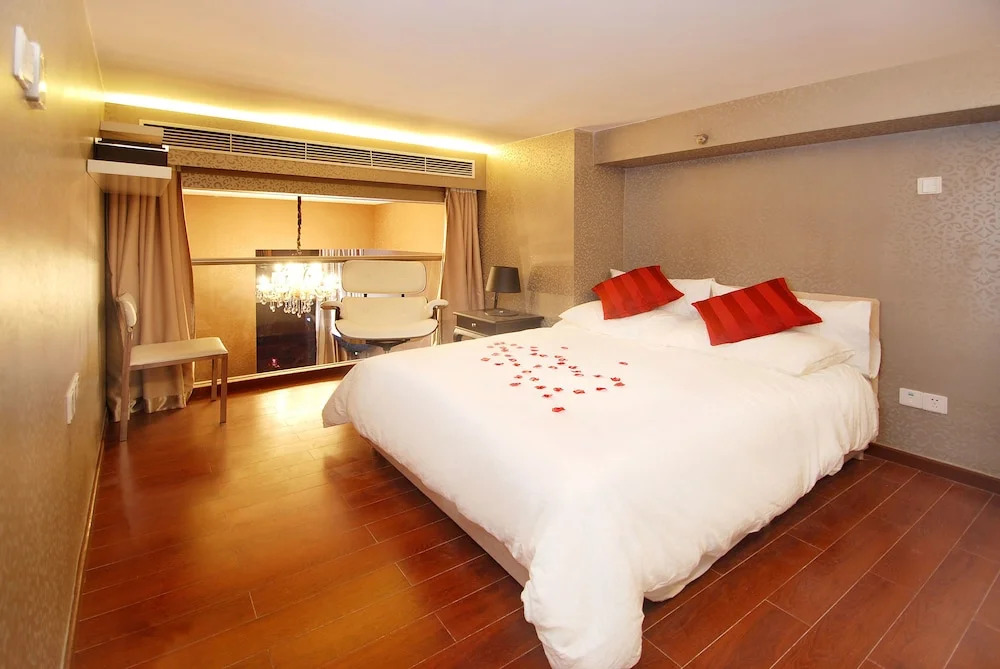 WAIFIDEN Guangzhou Grand View Golden Palace Apartment
