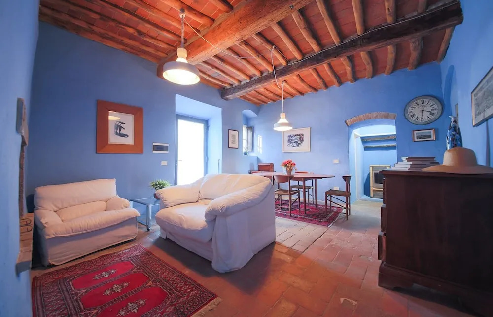 Luiano Winery Houses in Chianti