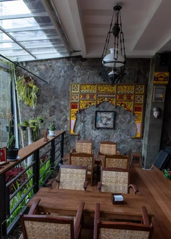 Baratha Hotel & Resto