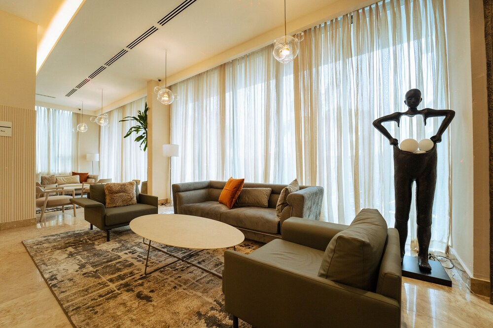Albergo Hotel and Suites