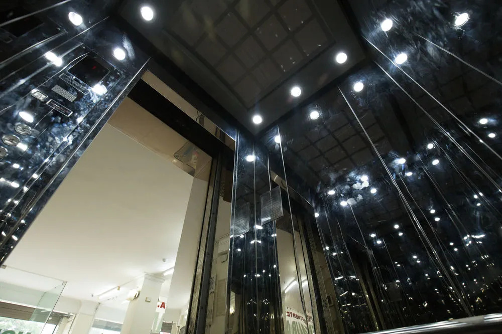 Ho Sen Xanh Hotel