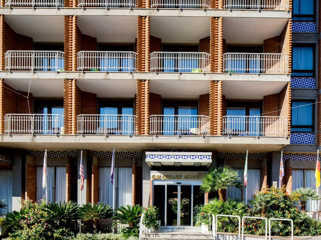 HOTIDAY Room Collection - Sorrento