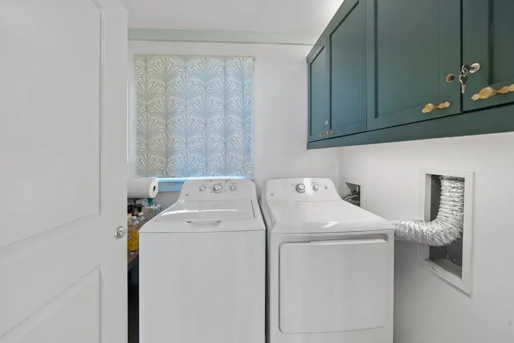 Vitamin Sea 3 Bedroom Condo by RedAwning