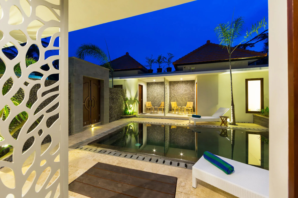 Odika Lovina Villas