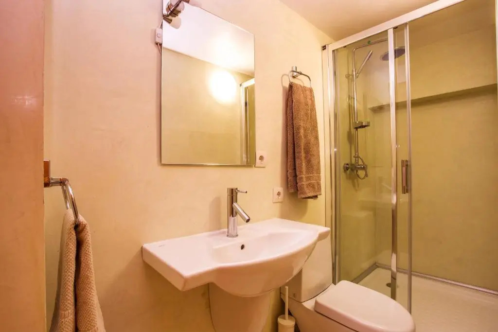 Garmen Hills Guest Houses