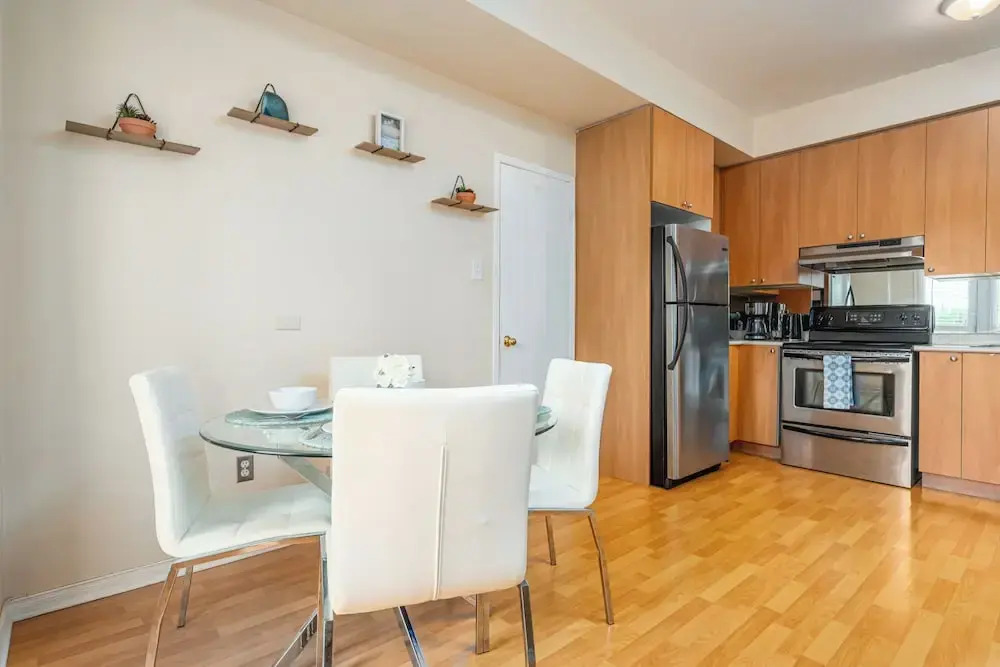 Cozy 1 Bedroom Townhouse