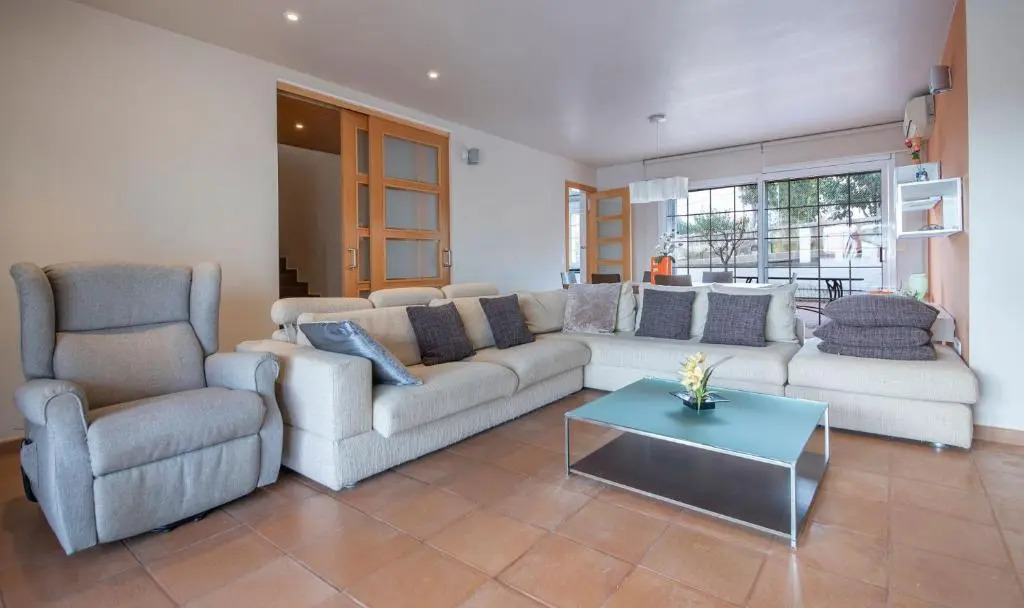 R112 Villa Ripoll