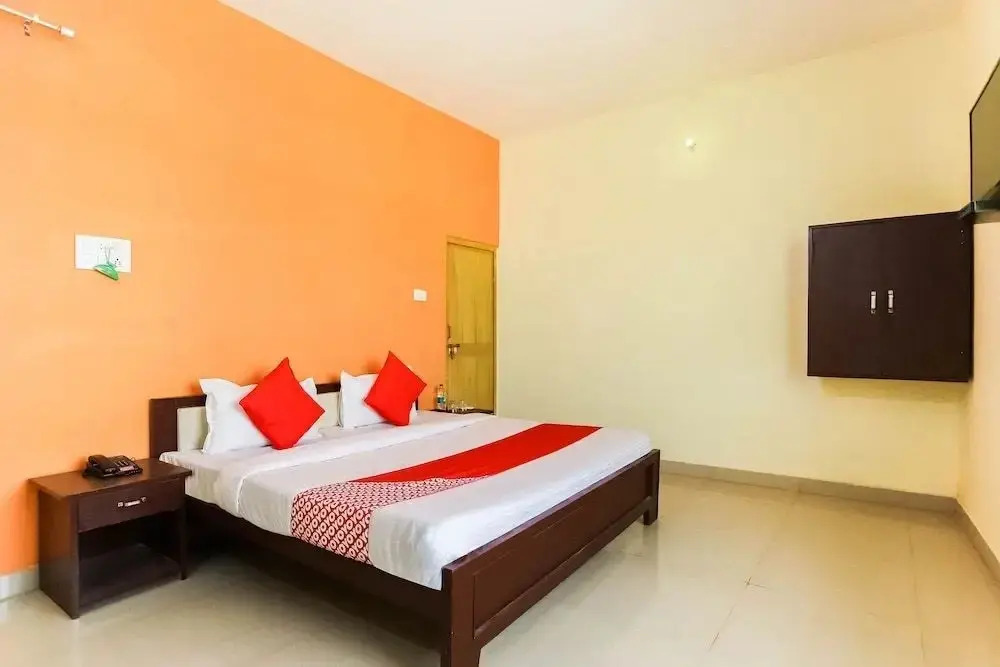 The Imperial Hotel by OYO Rooms