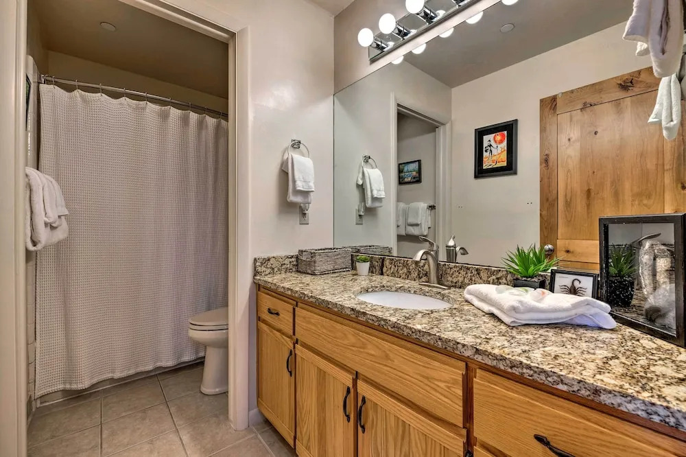 2 Mi to Park City Mtn: Townhome w/ Balcony