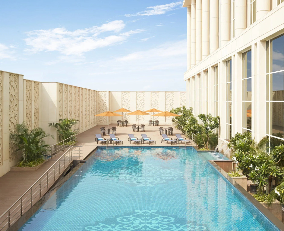 Taj Santacruz