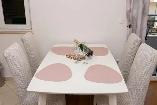 Apartmani Nina & Mili