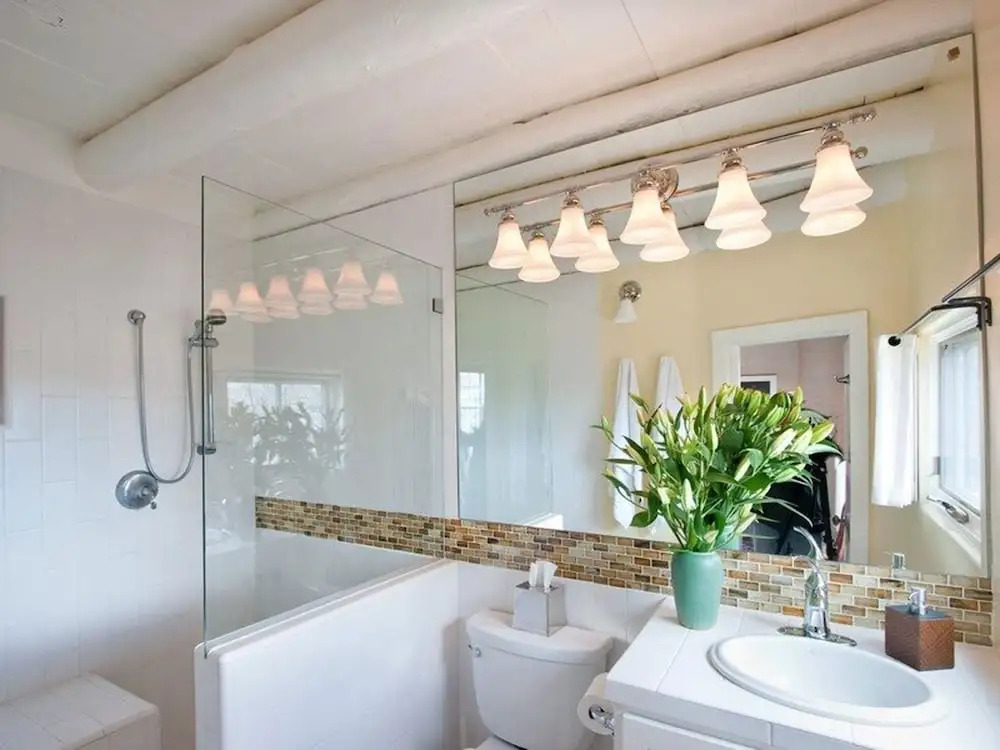 El Caminito - Magnificent East Side Home, Flooded With Light