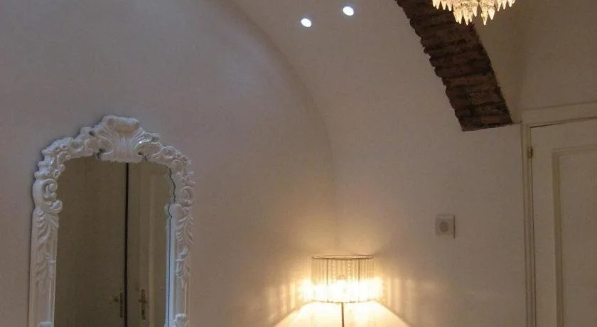 Gem de Luxe Bed  Breakfast