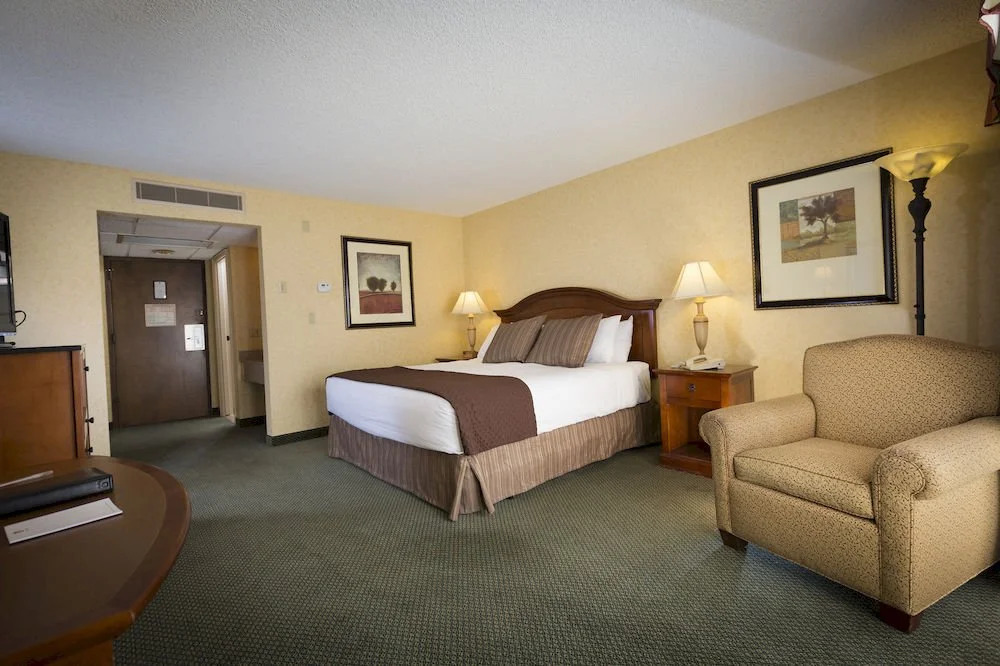 Red Lion Hotel Vancouver at the Quay
