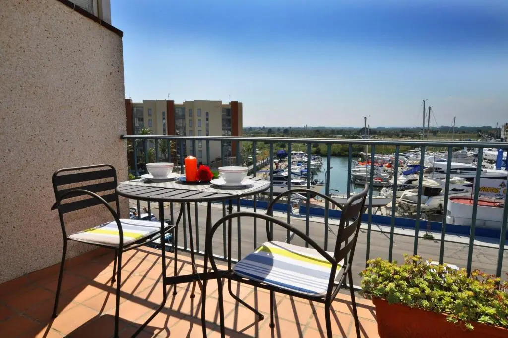1039 Port Badia 1
