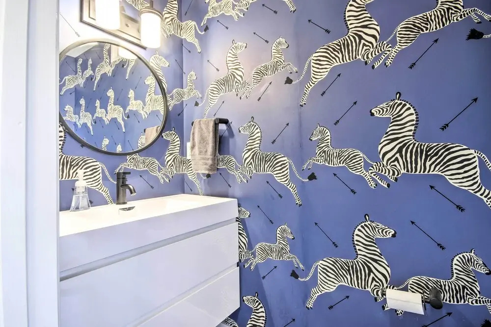 2 Mi to National Mall: Modern DC Retreat w/ Patio