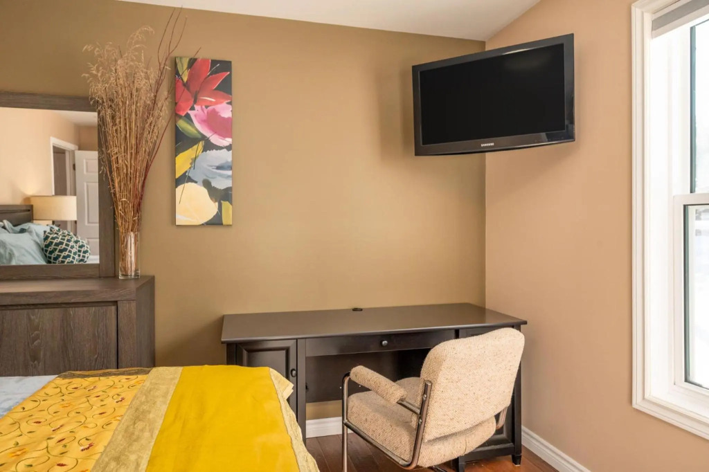 Point Of View I 55 SmartTV I Riverside I Sleeps 5
