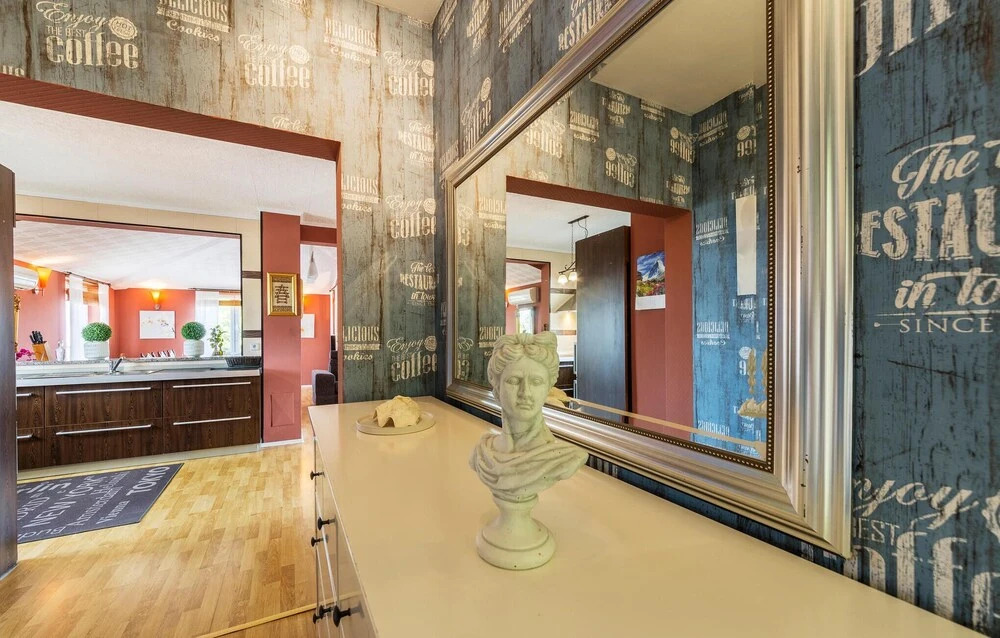 Amazing Apartment in Liznjan With 2 Bedrooms, Wifi and Outdoor Swimming Pool