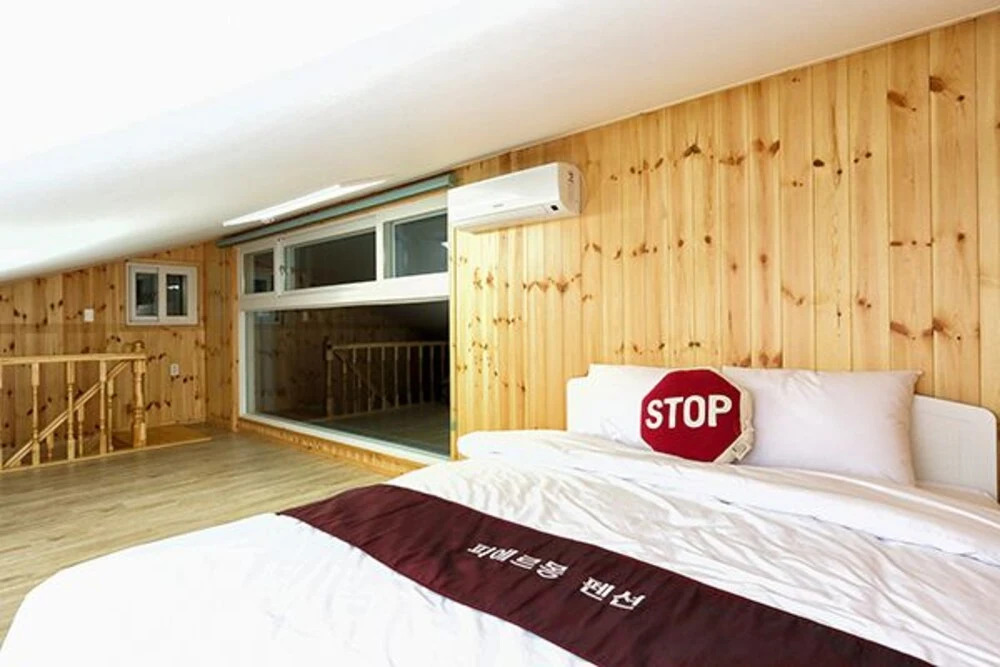Yeosu Pierre Mont Pension