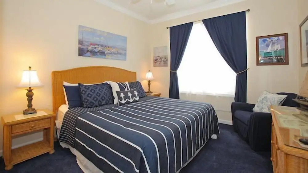 WH7703CS Windsor Hills 4B 4Ba Villa home