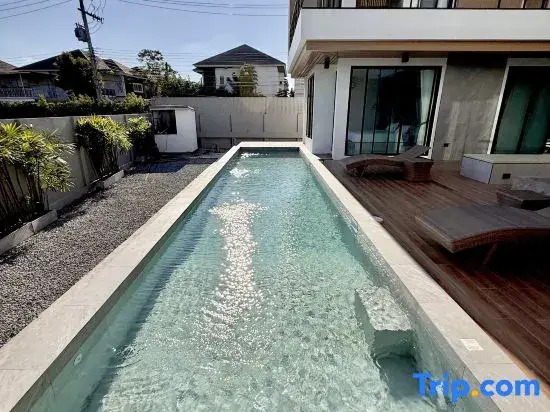 moon swimming pool villa-near the ancient city
